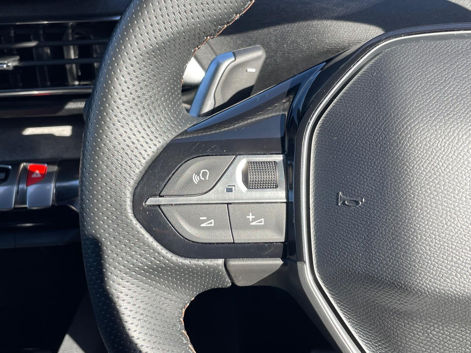 Used Peugeot 3008 2022 for sale - 76042192: Photo 42