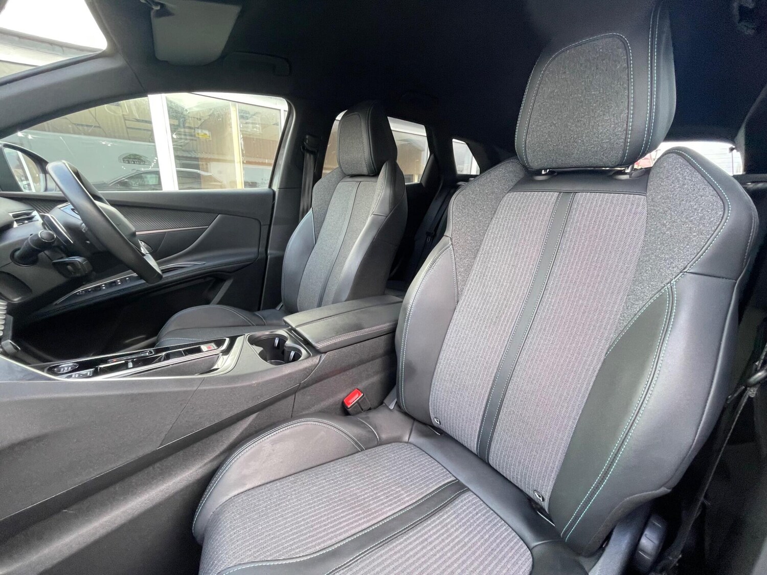 Used Peugeot 3008 2023 for sale - 77191944: Photo 59