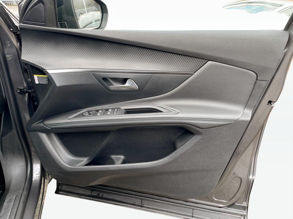 Used Peugeot 3008 2023 for sale - 77191944: Photo 8