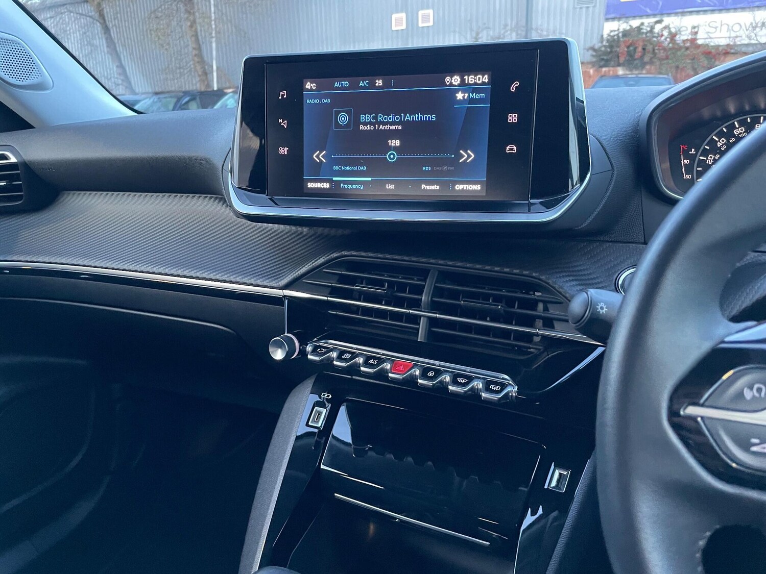 Used Peugeot 2008 2021 for sale - 76975775: Photo 44