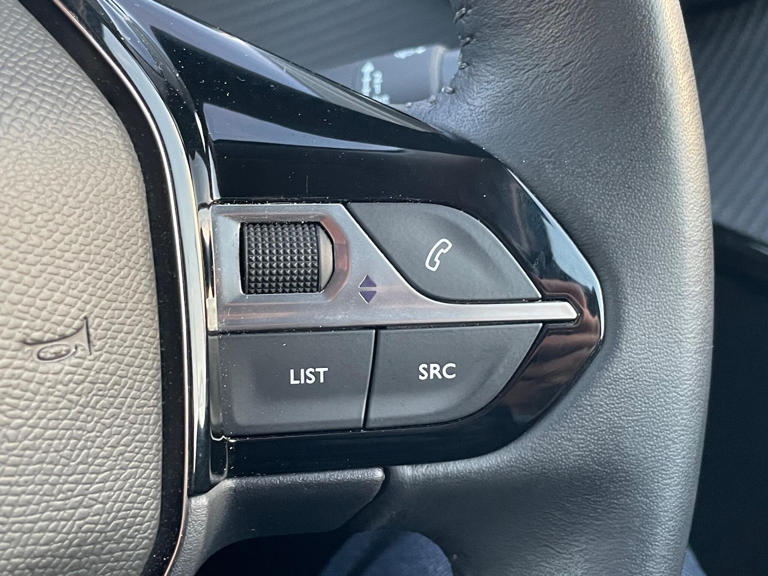 Used Peugeot 208 2022 for sale - 76926864: Photo 36