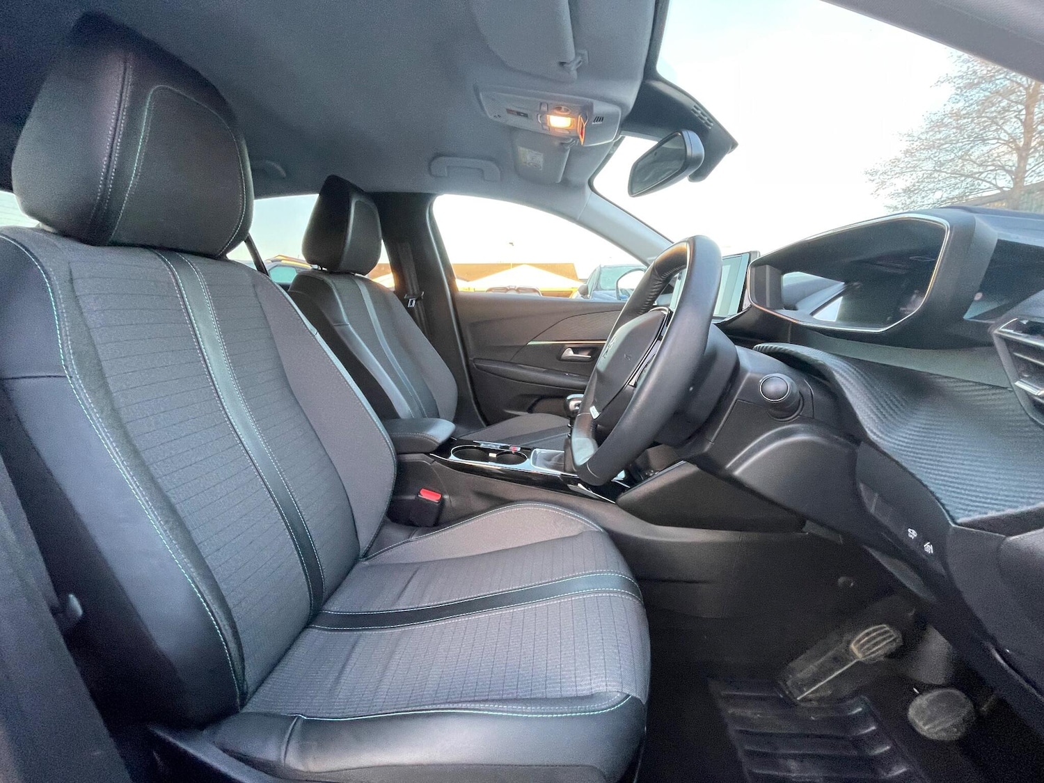 Used Peugeot 208 2022 for sale - 76926864: Photo 45