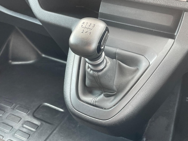 Used Peugeot Expert 2024 for sale - 74546399: Photo 41