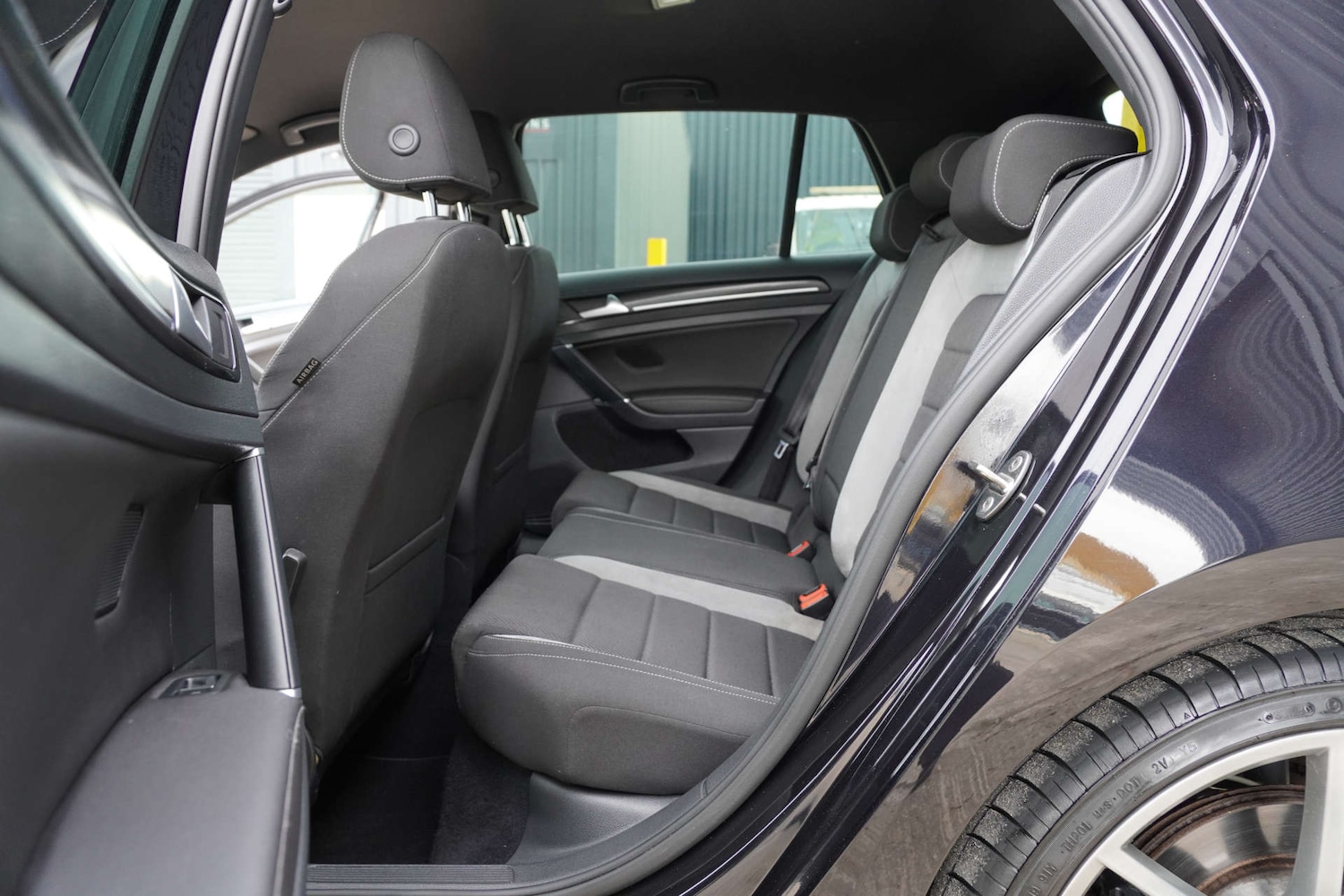 Used Volkswagen Golf 2016 for sale - 77989893: Photo 31