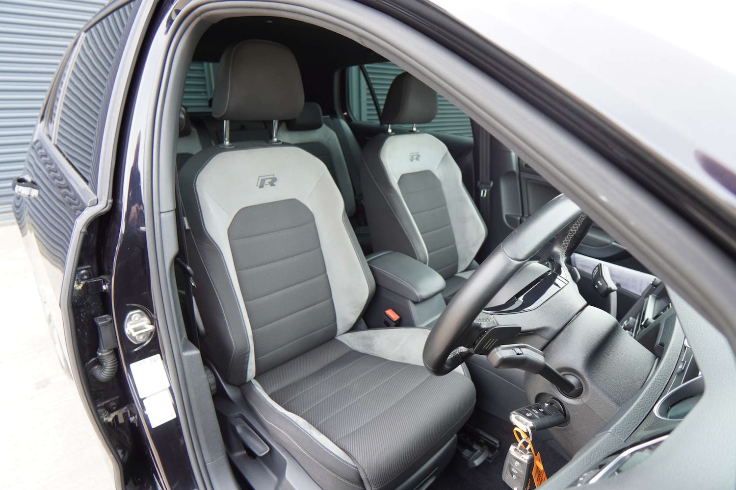 Used Volkswagen Golf 2016 for sale - 77989893: Photo 37