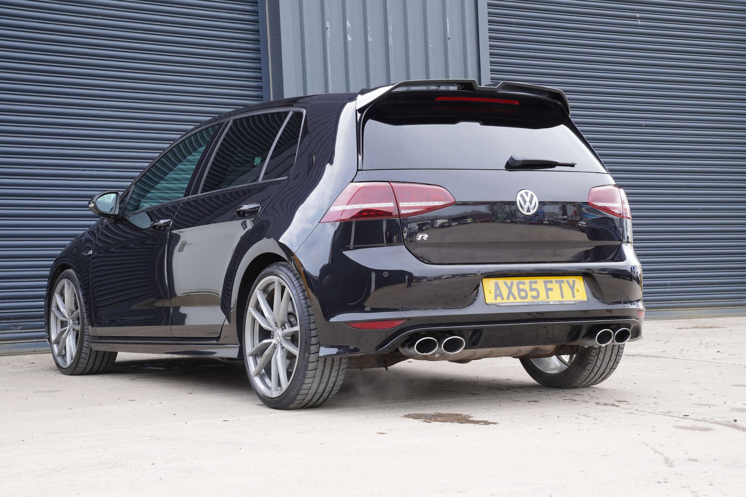 Used Volkswagen Golf 2016 for sale - 77989893: Photo 4