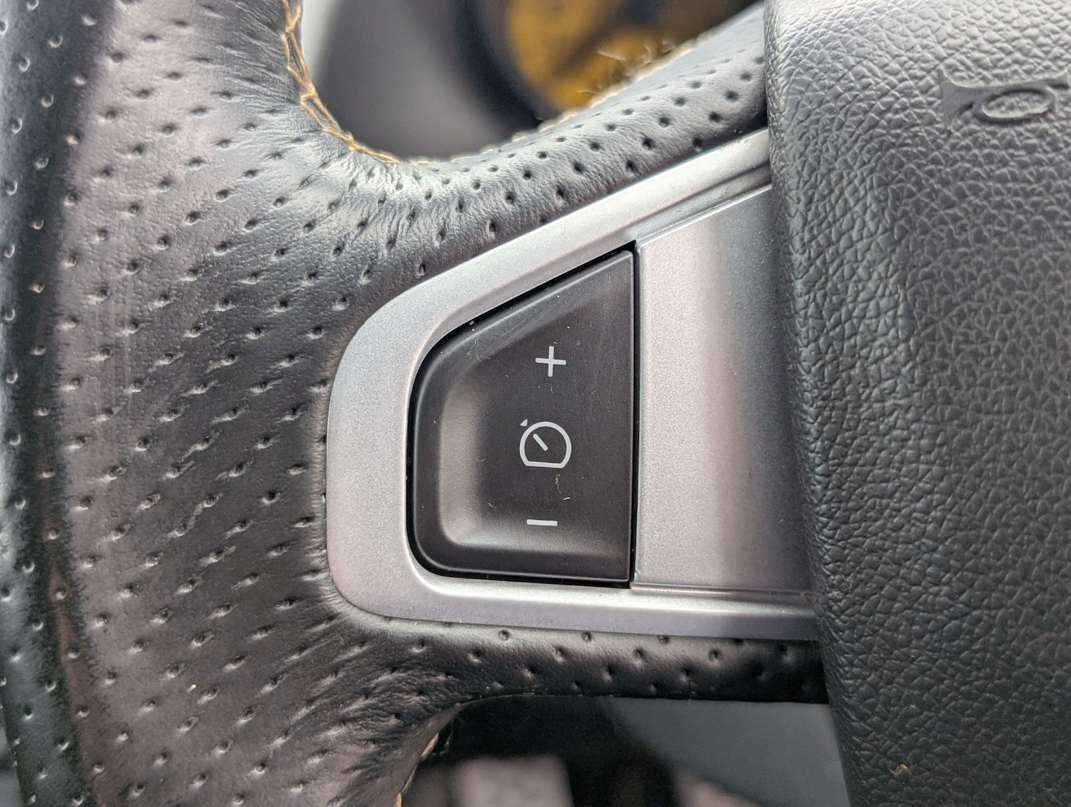 Used Renault Megane 2010 for sale - 78097378: Photo 13