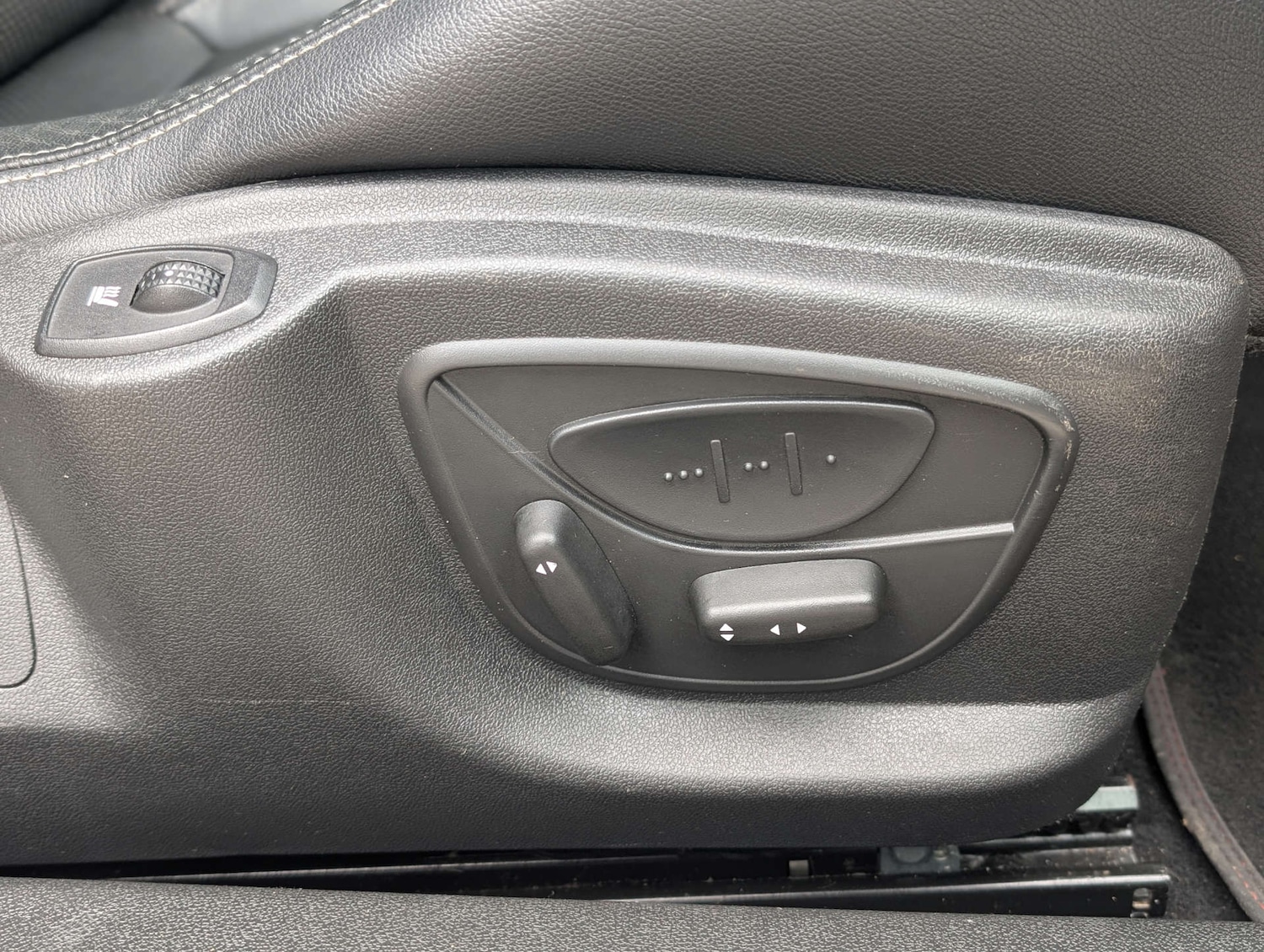 Used Renault Megane 2010 for sale - 78097378: Photo 26