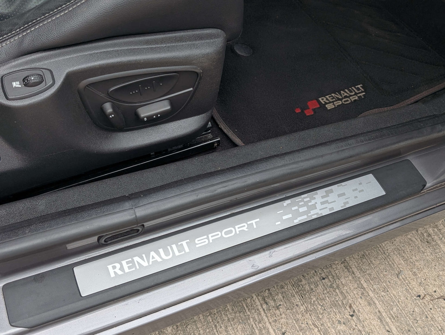 Used Renault Megane 2010 for sale - 78097378: Photo 28