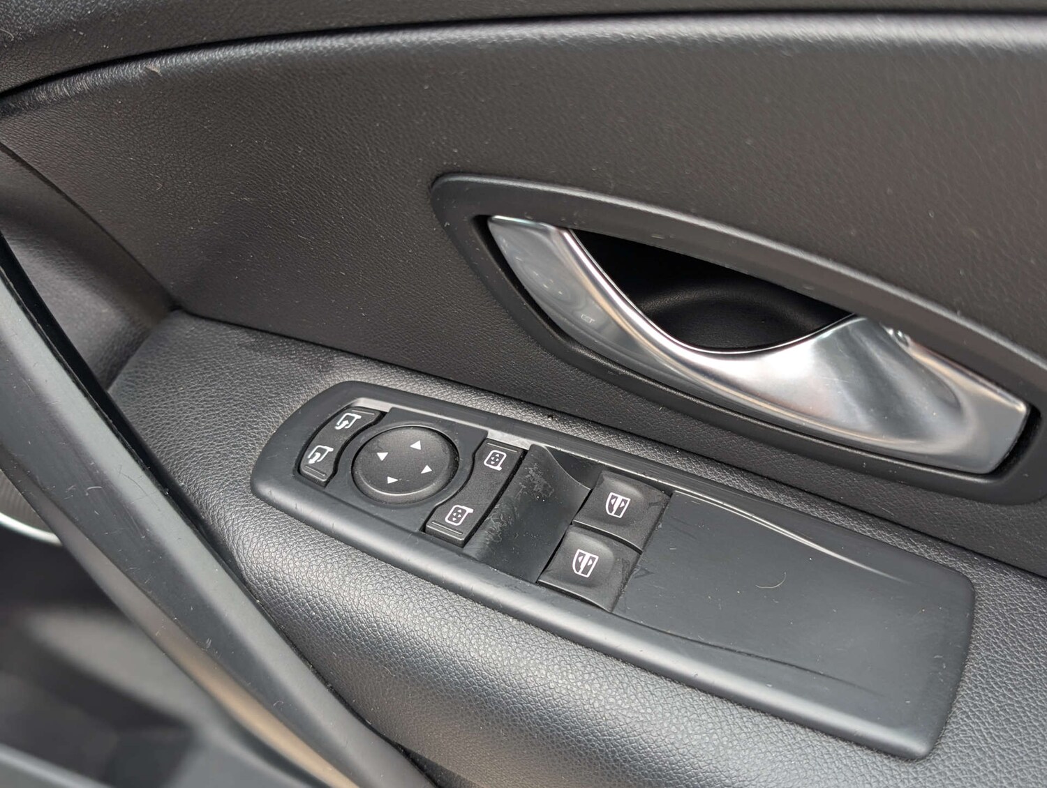 Used Renault Megane 2010 for sale - 78097378: Photo 32