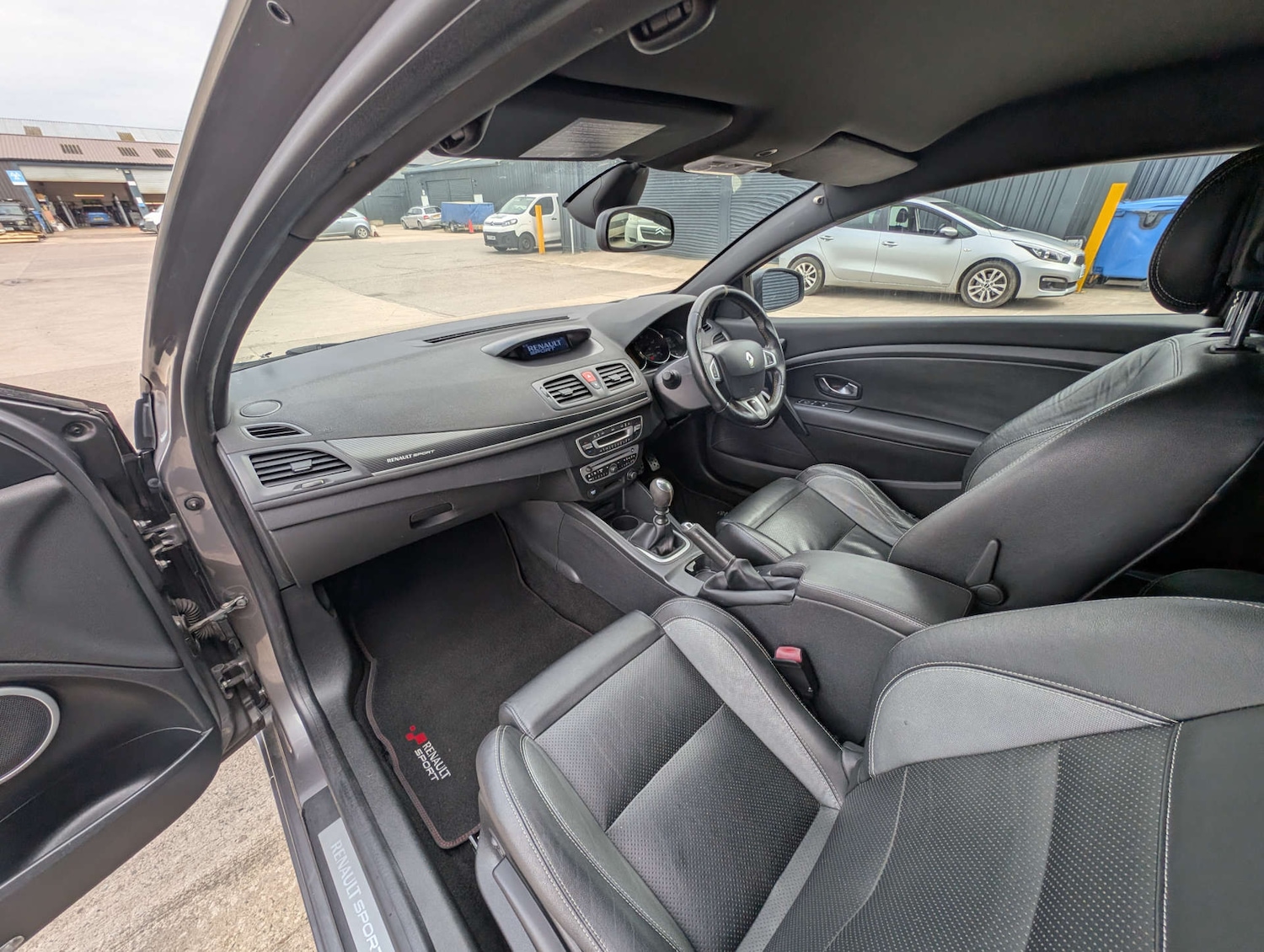 Used Renault Megane 2010 for sale - 78097378: Photo 9