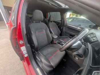 Used Volkswagen Golf 2018 for sale - 79513942: Photo