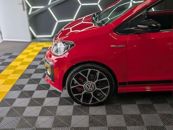 Used Volkswagen up! 2018 for sale - 79853555: Photo
