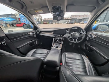 Used Alfa Romeo Giulia 2017 for sale - 78061998: Photo