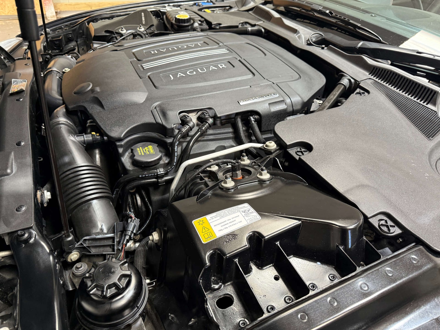 Used Jaguar XK 2010 for sale - 77117725: Photo 28