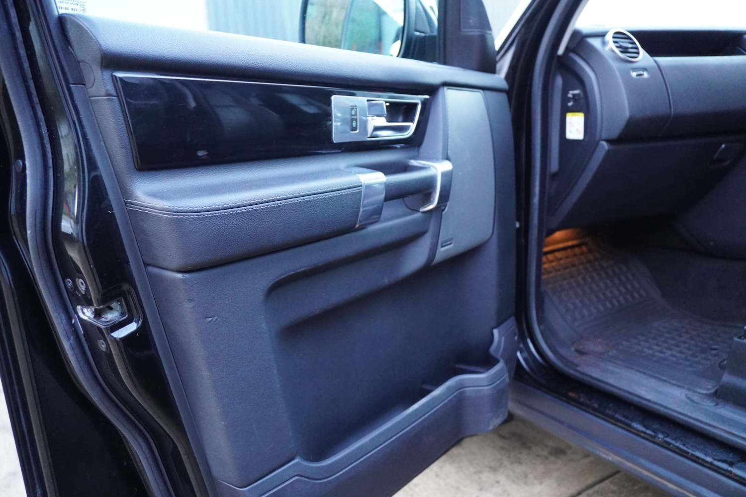 Used Land Rover Discovery 2012 for sale - 77198008: Photo 24