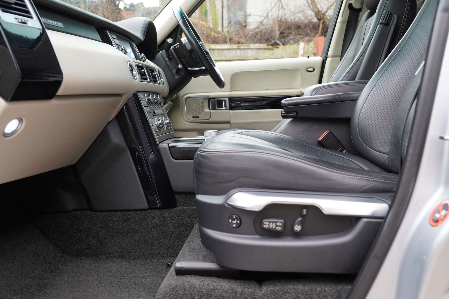 Used Land Rover Range Rover 2010 for sale - 77261362: Photo 11