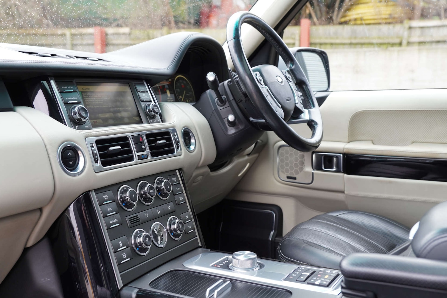 Used Land Rover Range Rover 2010 for sale - 77261362: Photo 13