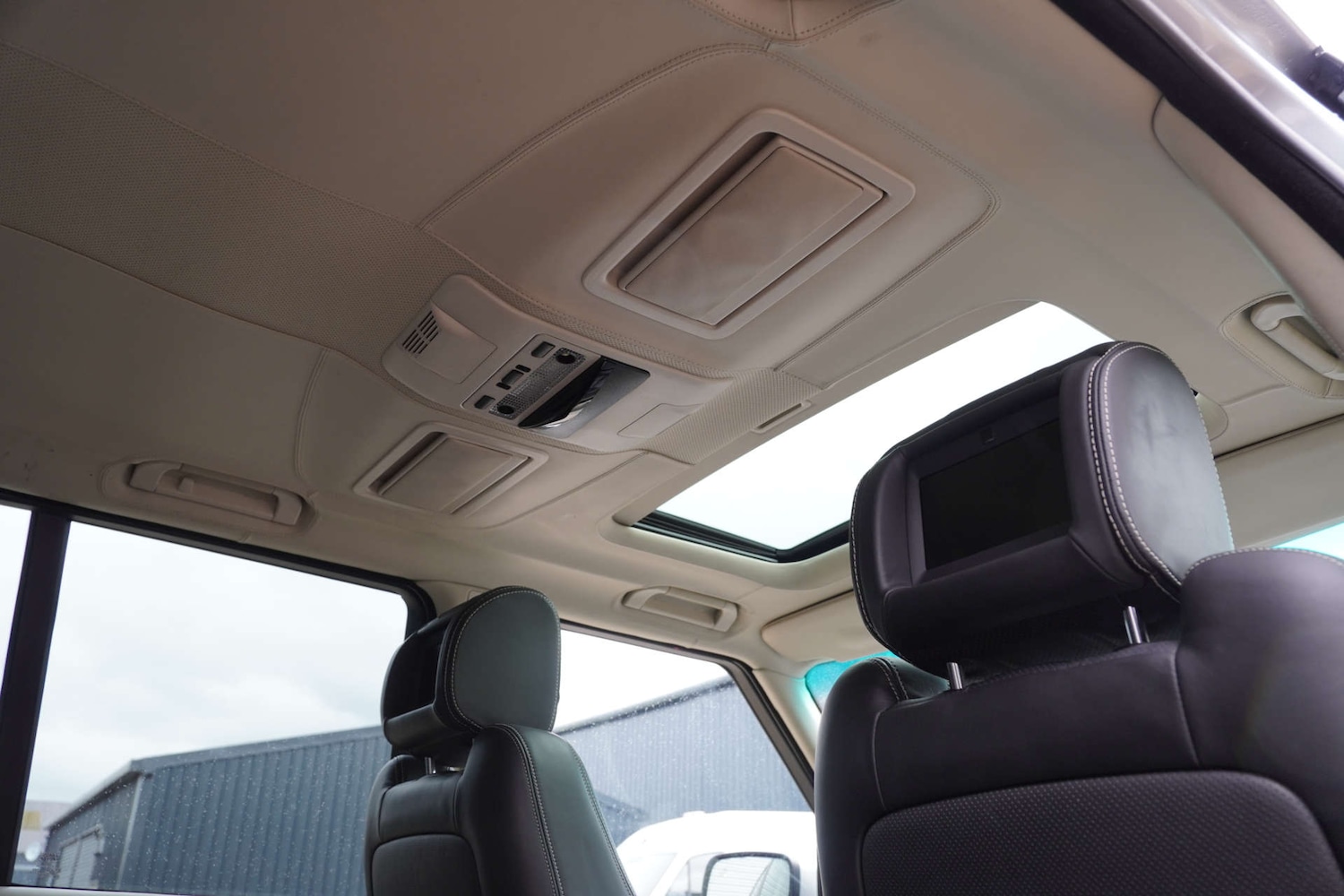 Used Land Rover Range Rover 2010 for sale - 77261362: Photo 24