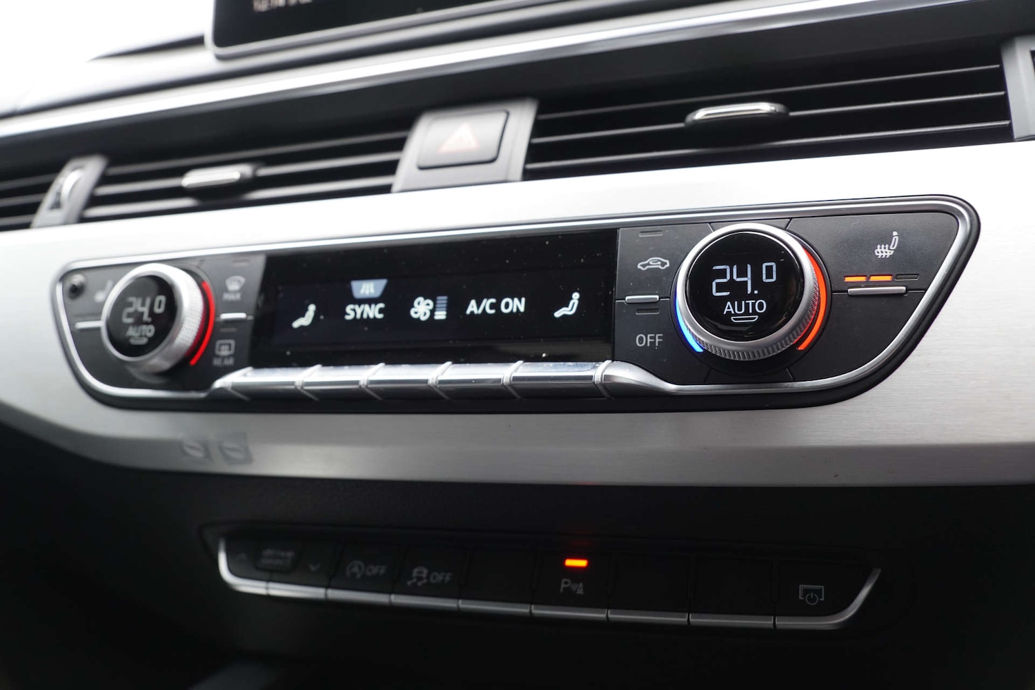 Used Audi A4 2018 for sale - 77406087: Photo 34