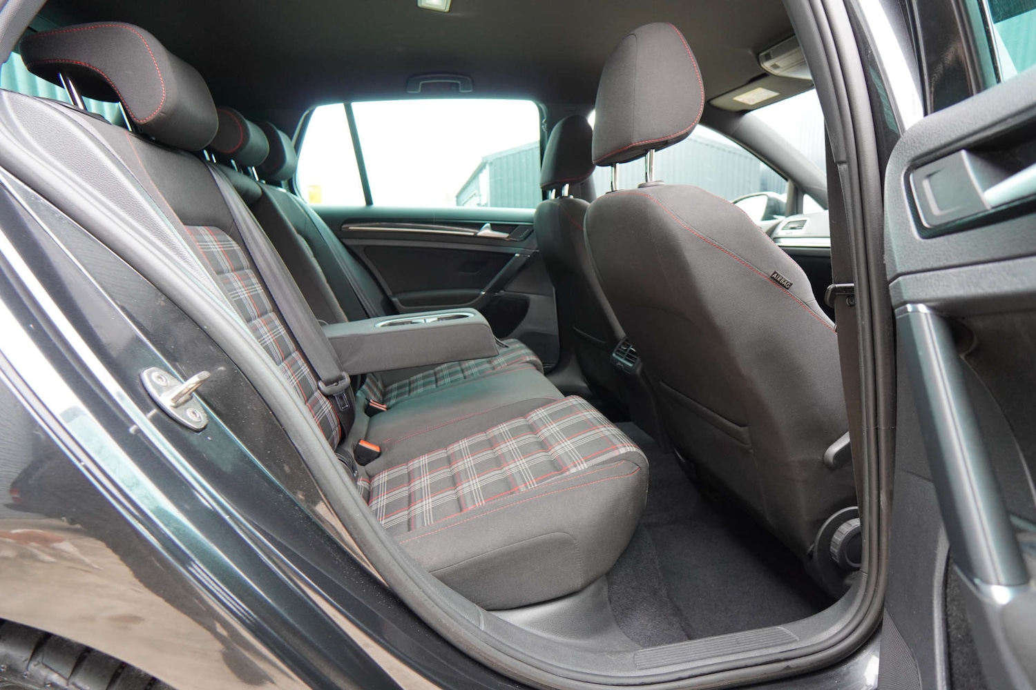 Used Volkswagen Golf 2016 for sale - 77640549: Photo 17