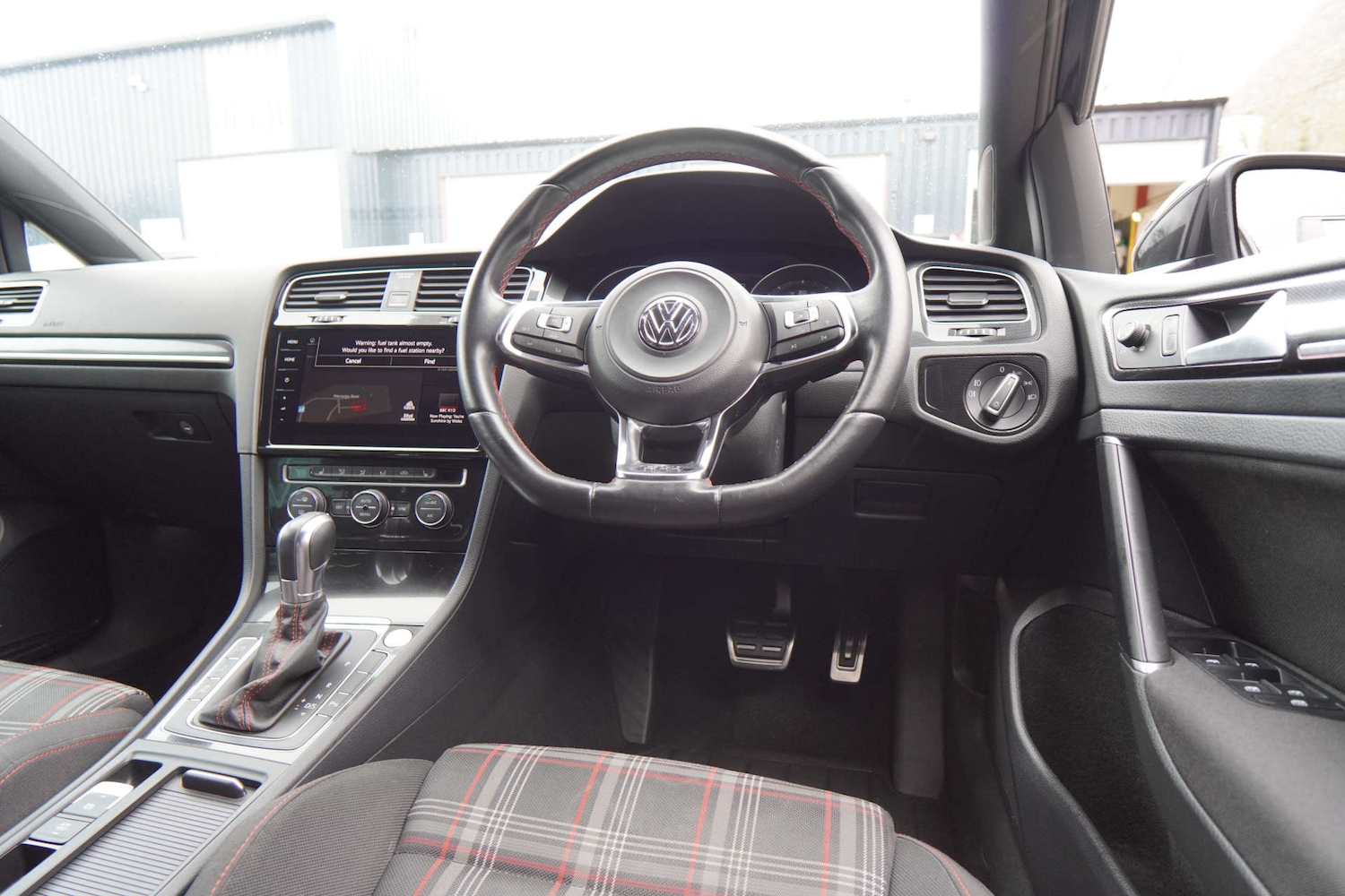 Used Volkswagen Golf 2016 for sale - 77640549: Photo 20
