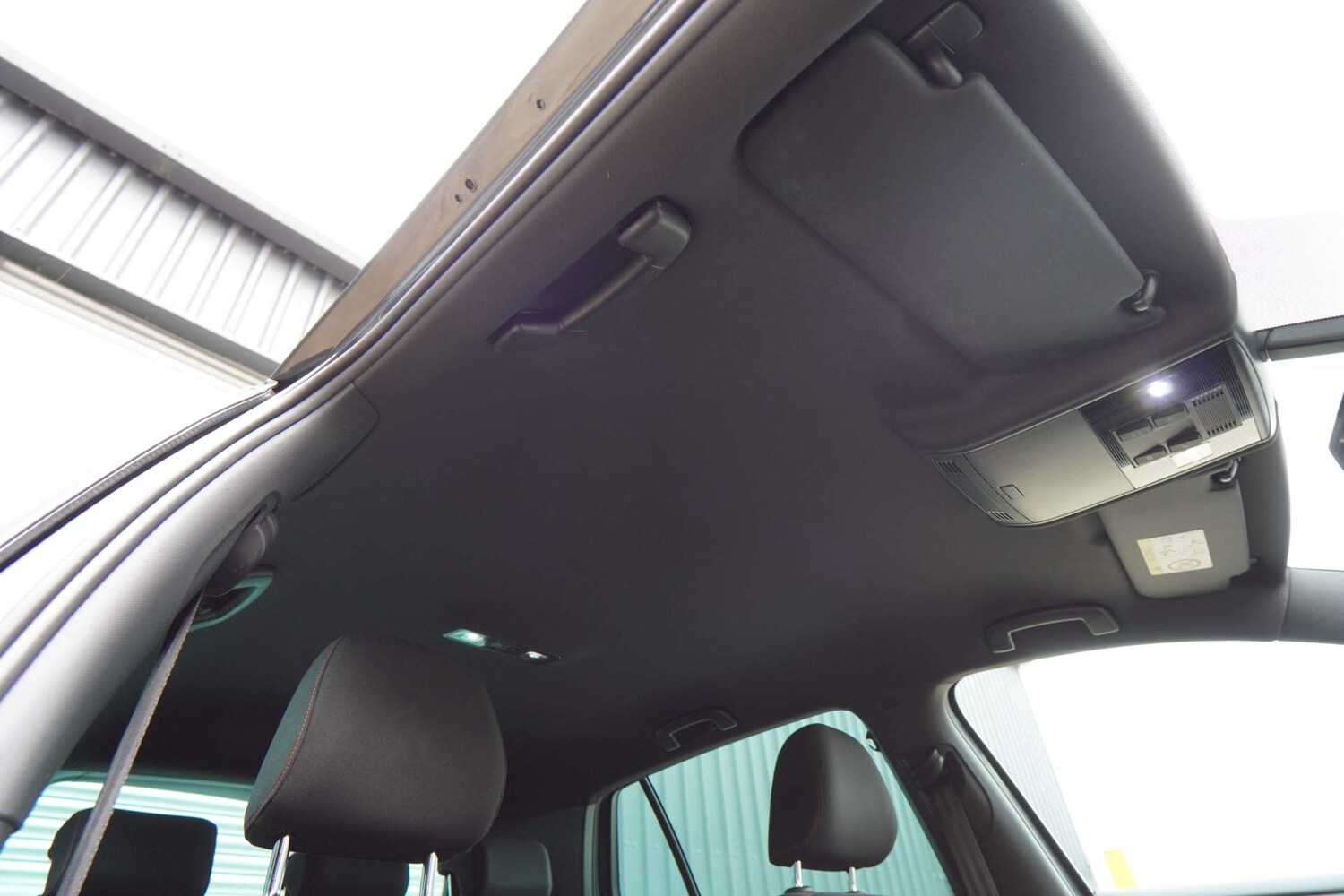 Used Volkswagen Golf 2016 for sale - 77640549: Photo 33