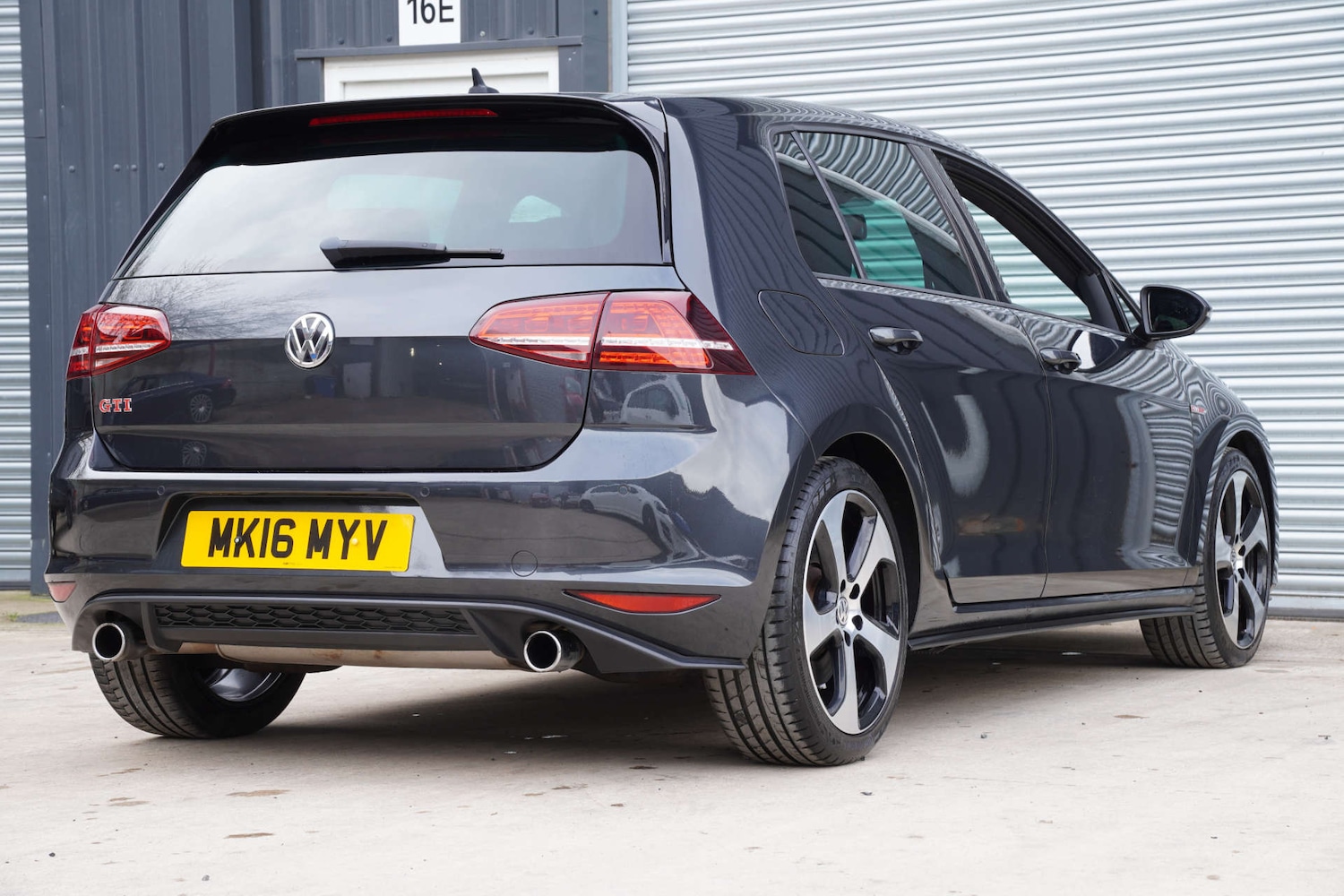 Used Volkswagen Golf 2016 for sale - 77640549: Photo 6