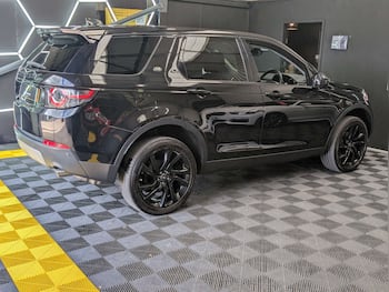Used Land Rover Discovery Sport 2018 for sale - 79761642: Photo