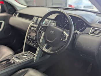 Used Land Rover Discovery Sport 2018 for sale - 79761642: Photo