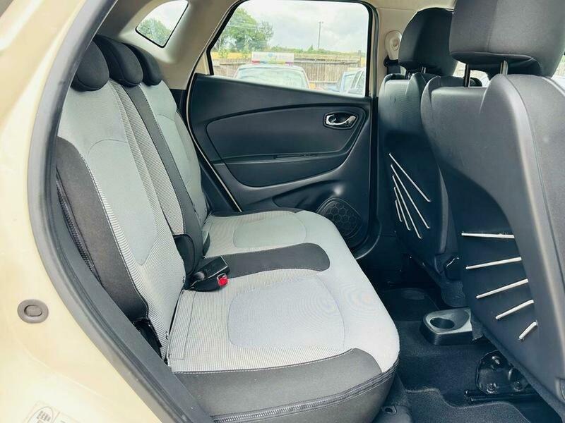 Used Renault Captur 2014 for sale - 78087597: Photo 24