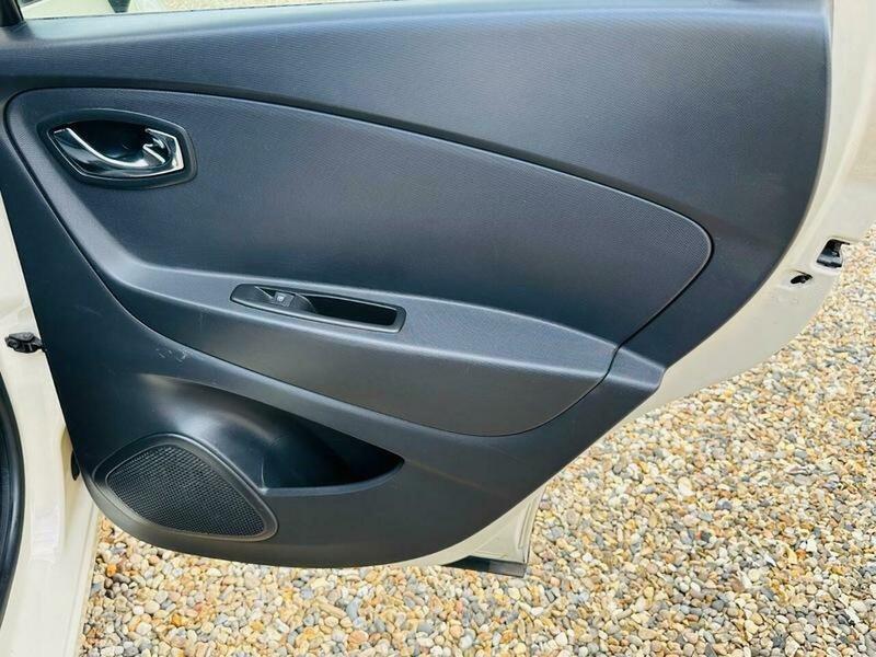 Used Renault Captur 2014 for sale - 78087597: Photo 25