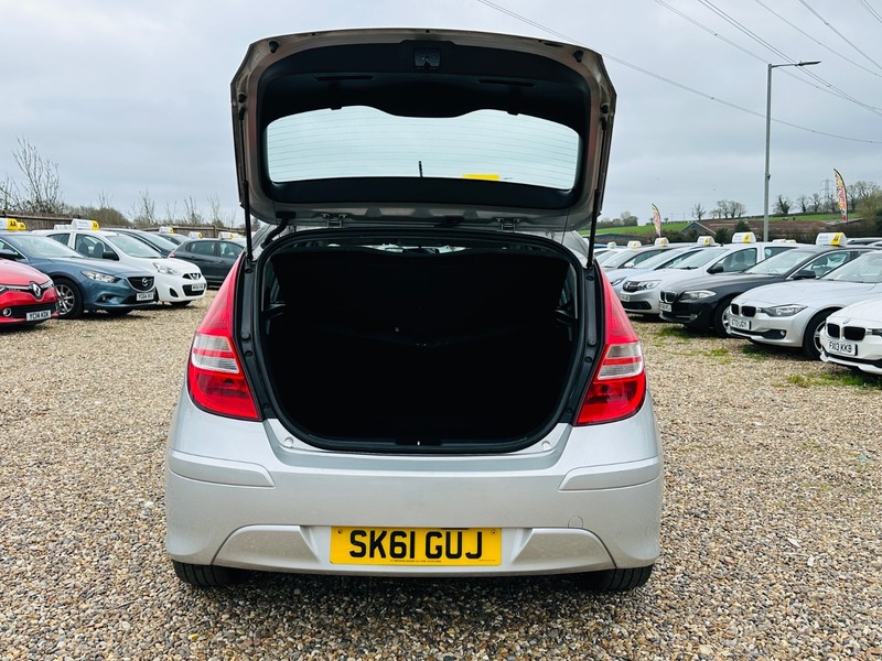 Used Hyundai i30 2011 for sale - 78087617: Photo 14