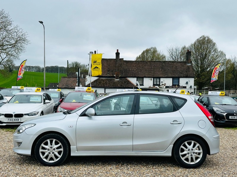 Used Hyundai i30 2011 for sale - 78087617: Photo 8