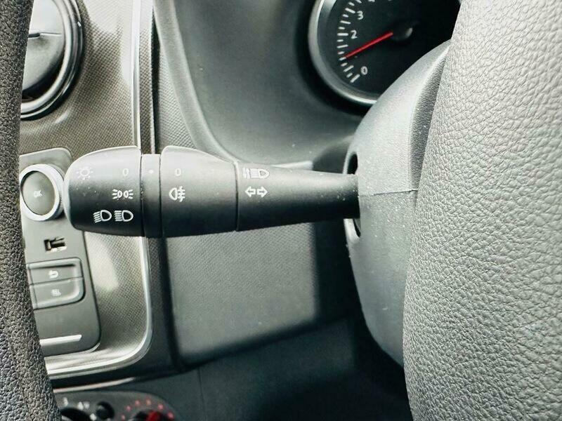 Used Dacia Sandero 2018 for sale - 78087622: Photo 36