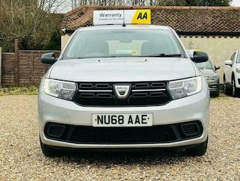 Used Dacia Sandero 2018 for sale - 78087622: Photo