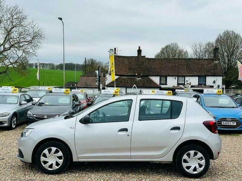 Used Dacia Sandero 2018 for sale - 78087622: Photo 9