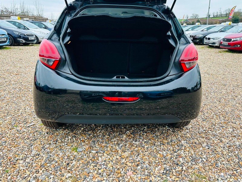 Used Peugeot 208 2016 for sale - 78087621: Photo 13