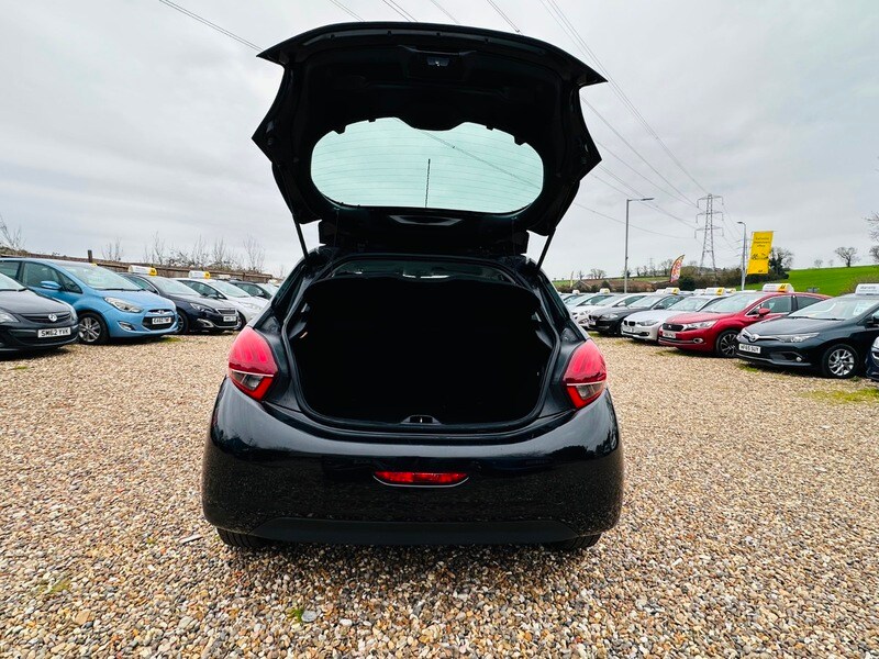 Used Peugeot 208 2016 for sale - 78087621: Photo 14