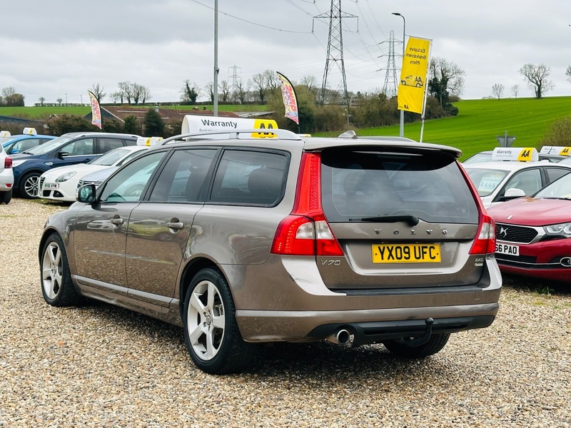 Used Volvo V70 2009 for sale - 78087631: Photo 14