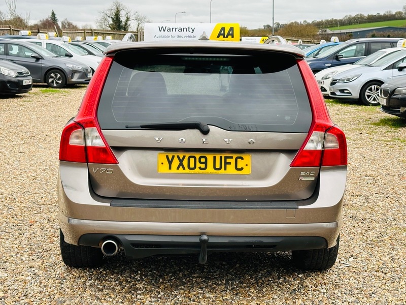 Used Volvo V70 2009 for sale - 78087631: Photo 15