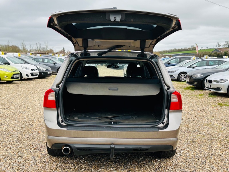 Used Volvo V70 2009 for sale - 78087631: Photo 17