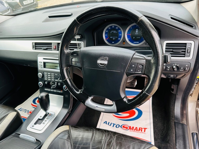 Used Volvo V70 2009 for sale - 78087631: Photo 21