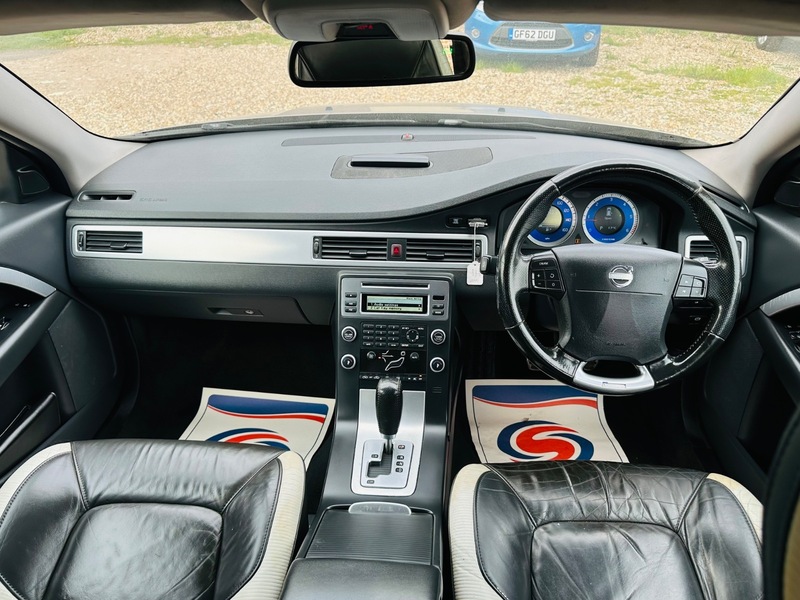 Used Volvo V70 2009 for sale - 78087631: Photo 32