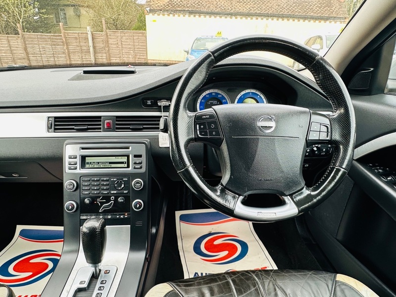 Used Volvo V70 2009 for sale - 78087631: Photo 34