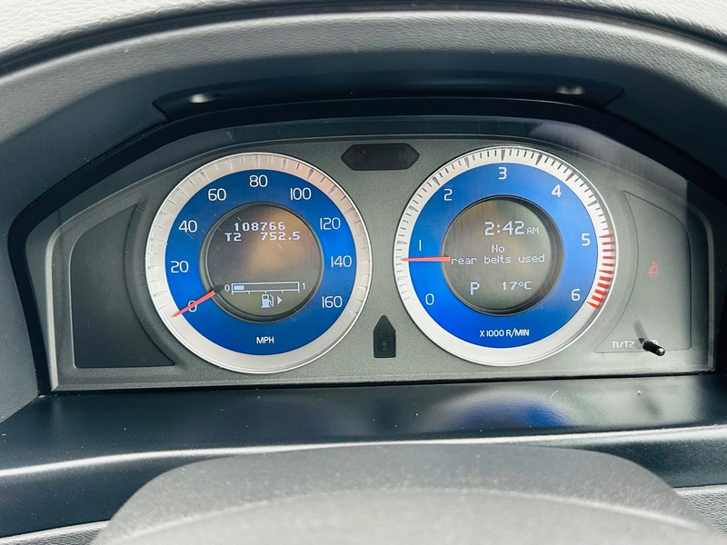 Used Volvo V70 2009 for sale - 78087631: Photo 36