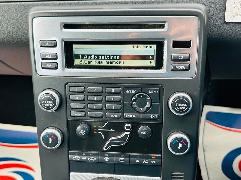 Used Volvo V70 2009 for sale - 78087631: Photo 40