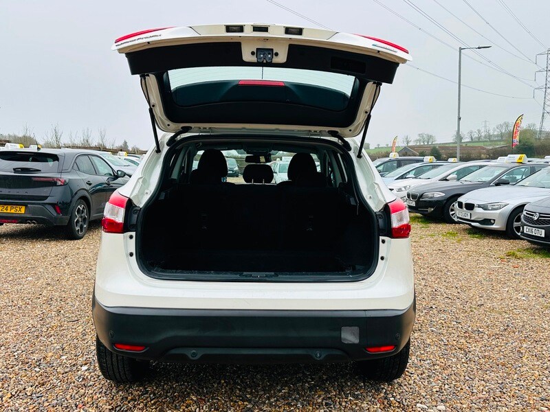 Used Nissan Qashqai 2014 for sale - 78087628: Photo 15
