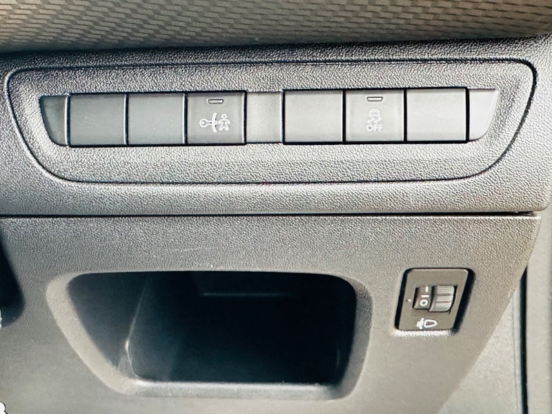 Used Peugeot 2008 2013 for sale - 78087620: Photo 33