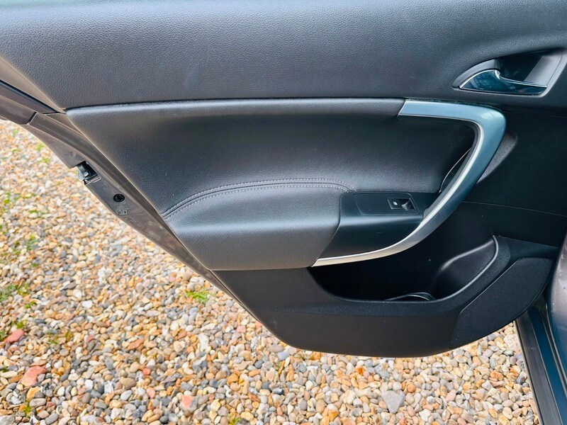 Used Vauxhall Insignia 2015 for sale - 78087629: Photo 26